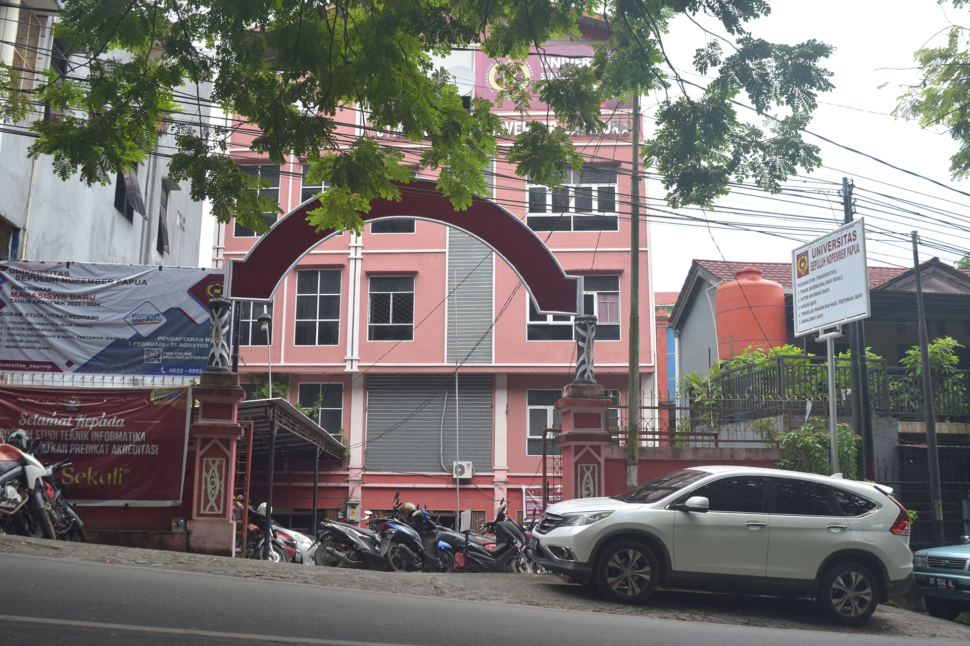 Foto Universitas Sepuluh Nopember Papua