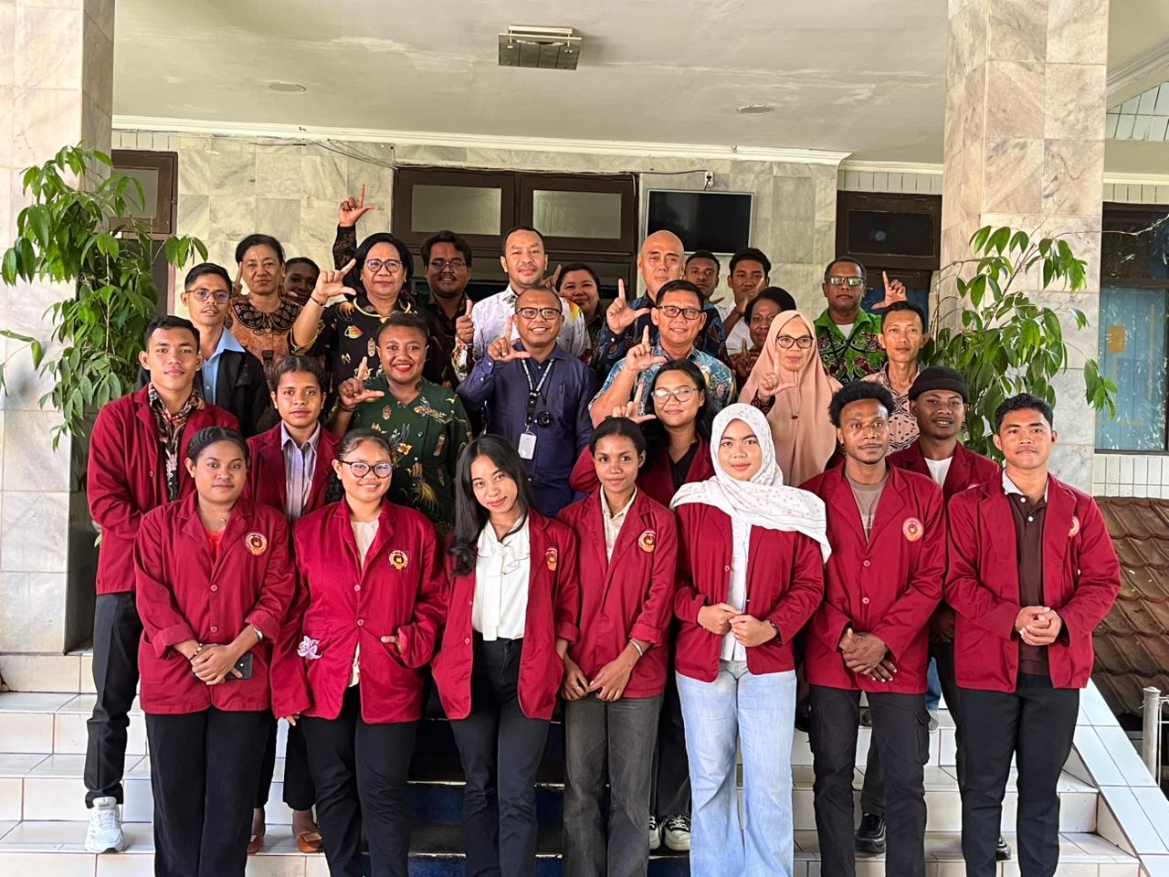 Rapat Pembahasan Naskah Akademik Peraturan Gubernur Papua tentang Pemanfaatan Hasil Hutan Kayu pada Areal Penggunaan Lain (APL)
